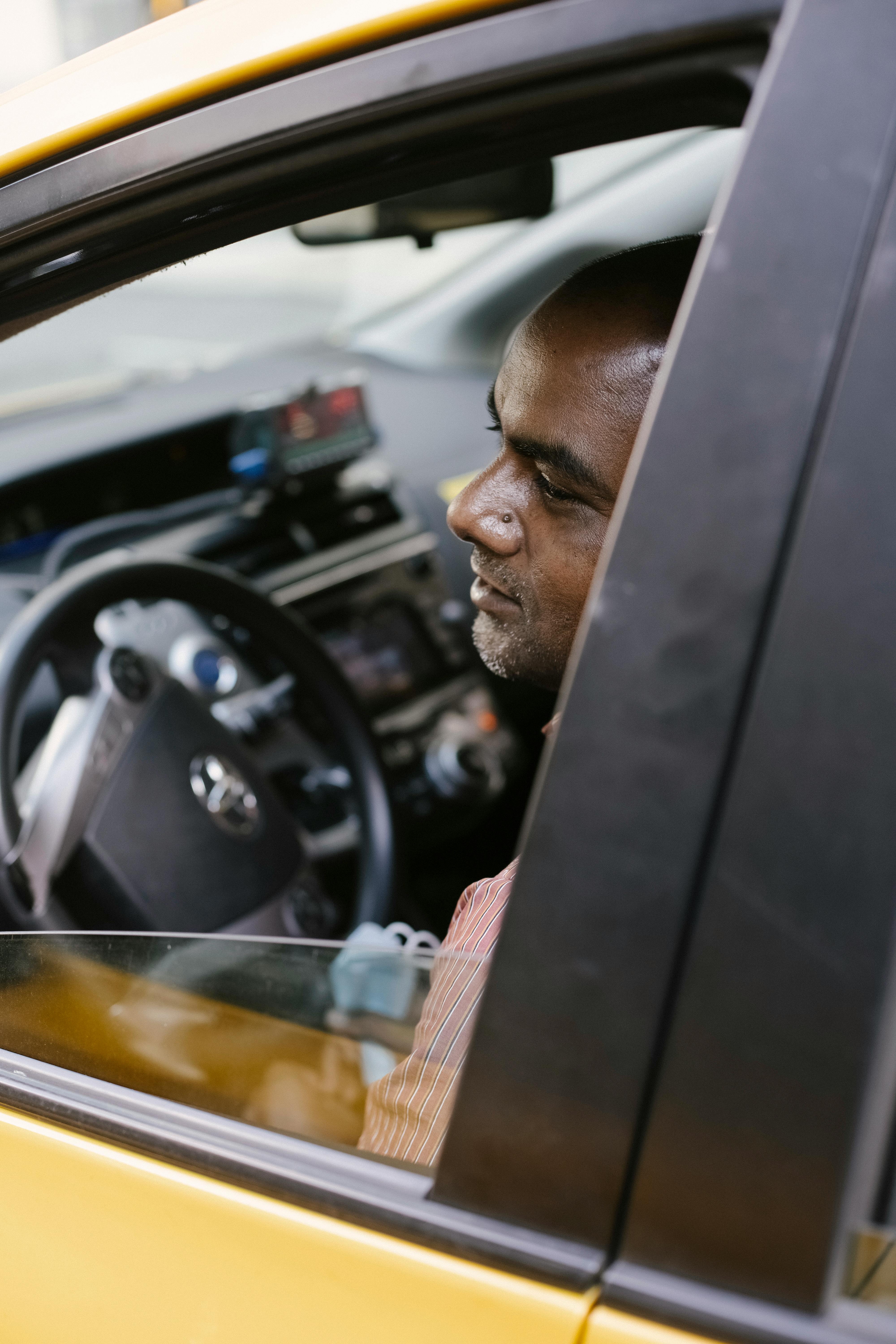 Chauffeur de taxi professionnel